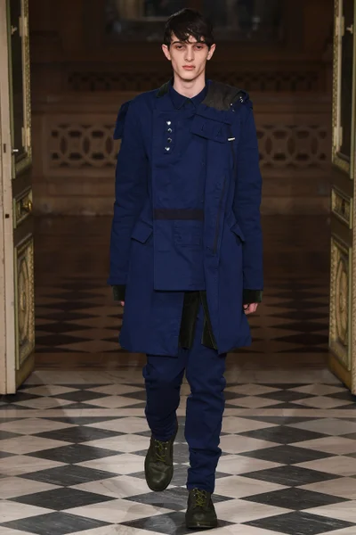 Look 2